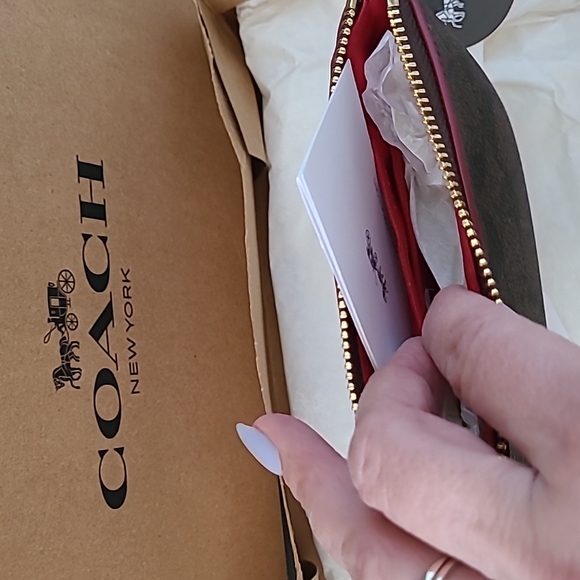 COACH  Wristlet - Picture 3 of 3
